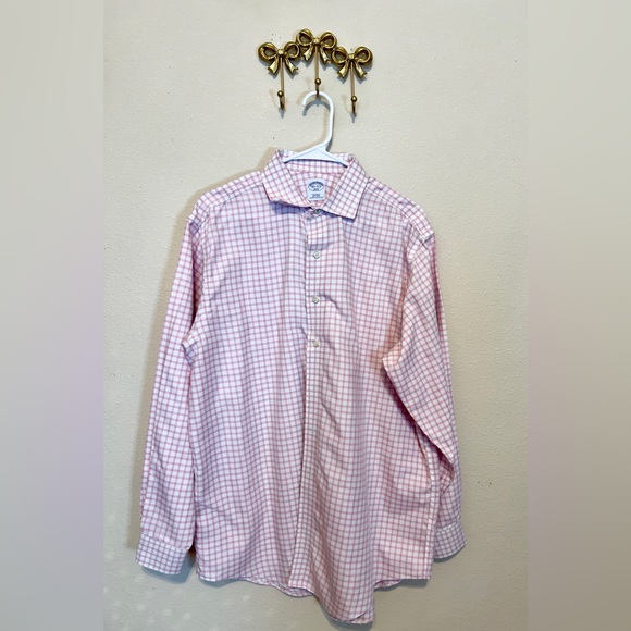 Brooks Brothers Other - Brooks Brothers Men’s Pink and White Casual Button Down Shirt Size 16.5